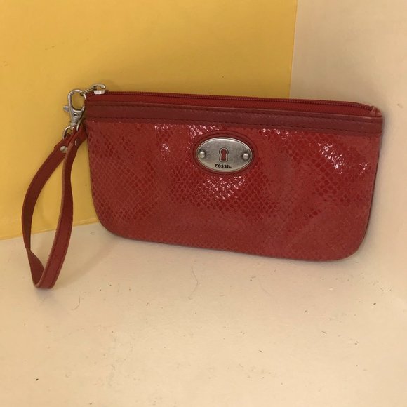 FOSSIL Red Faux Snake Wristlet - Picture 1 of 5